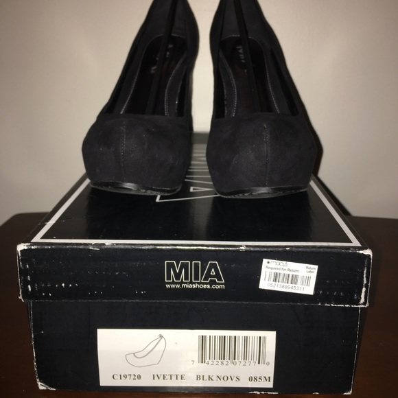 MIA Ivette Wedges - Black - WORN ONCE - Picture 4 of 8